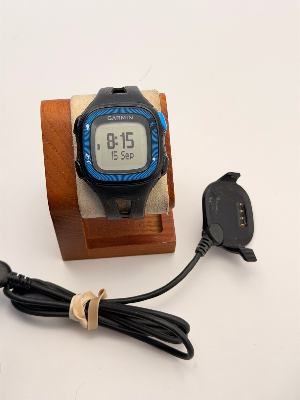 Garmin Forerunner 15, Large, Tested, Charger Included, Smartwatch, Black/blue
